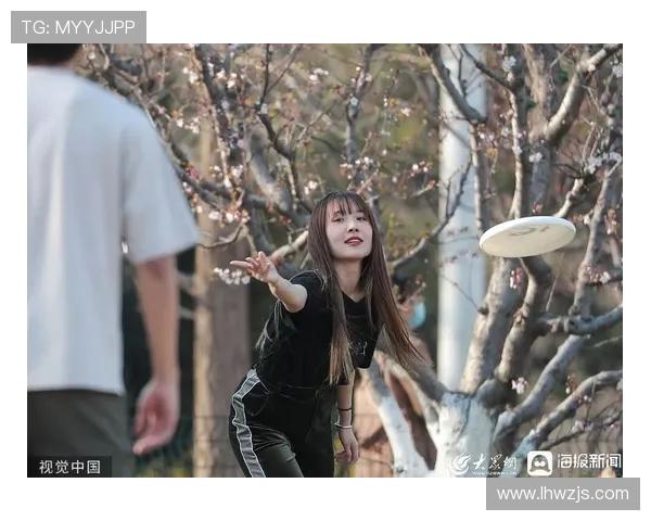 南京飞盘队与西安飞盘队赛后复盘分析灵活性表现与战术对比