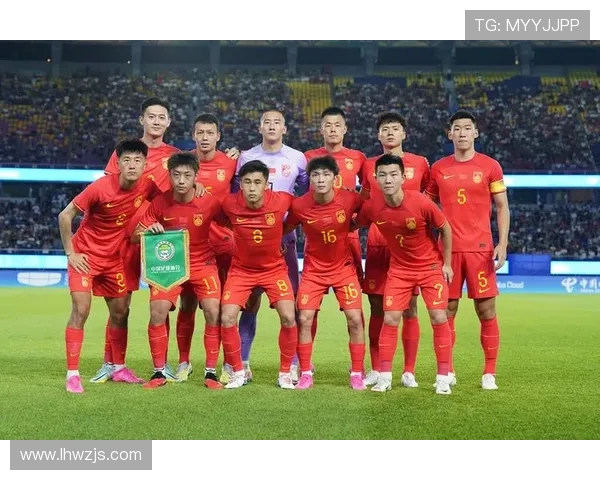 杭州足球队状态飙升荣登排行榜第二名引发关注与期待