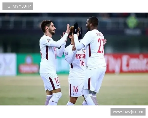 上港与权健对决前瞻分析及赛果预测，谁能在这场较量中胜出