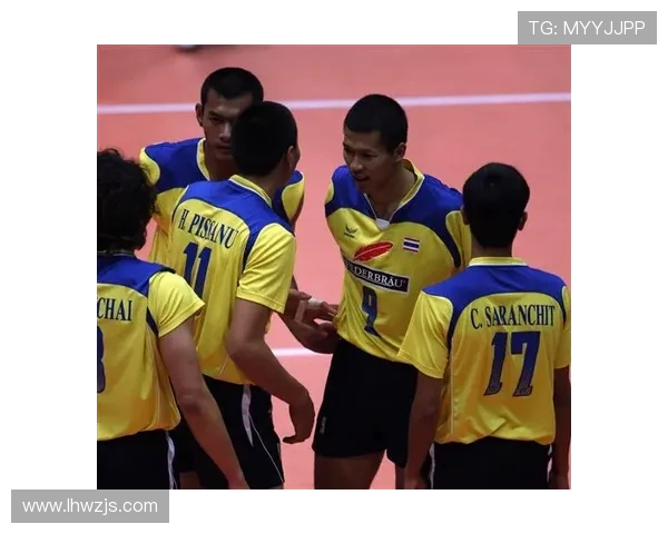 泰国男排与巴基斯坦男排激战正酣争夺亚洲排球赛荣誉之巅